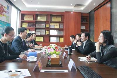 廣東財(cái)經(jīng)大學(xué)王先慶教授團(tuán)隊(duì)蒞臨廣貿(mào)天下開(kāi)展經(jīng)貿(mào)咨詢專(zhuān)題調(diào)研
